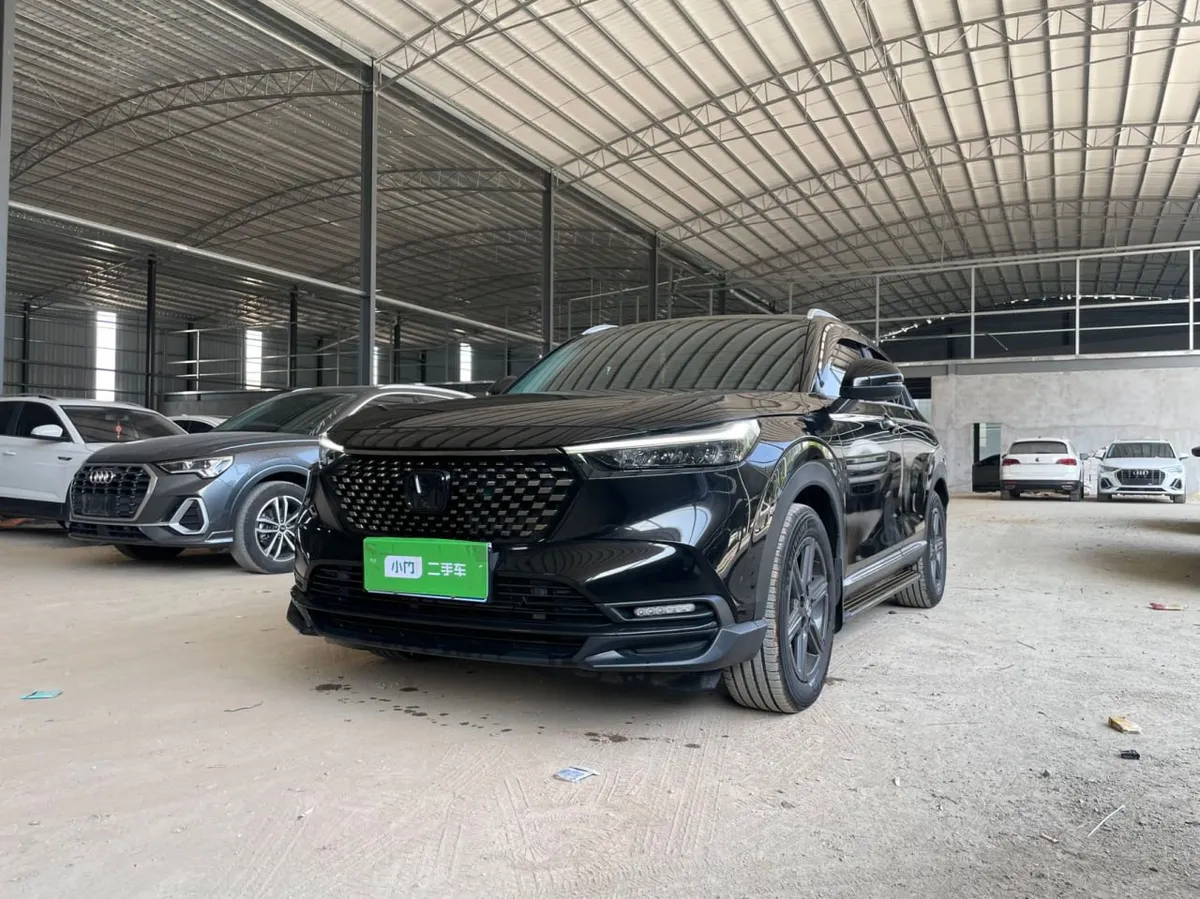 первый автомобиль из Китая